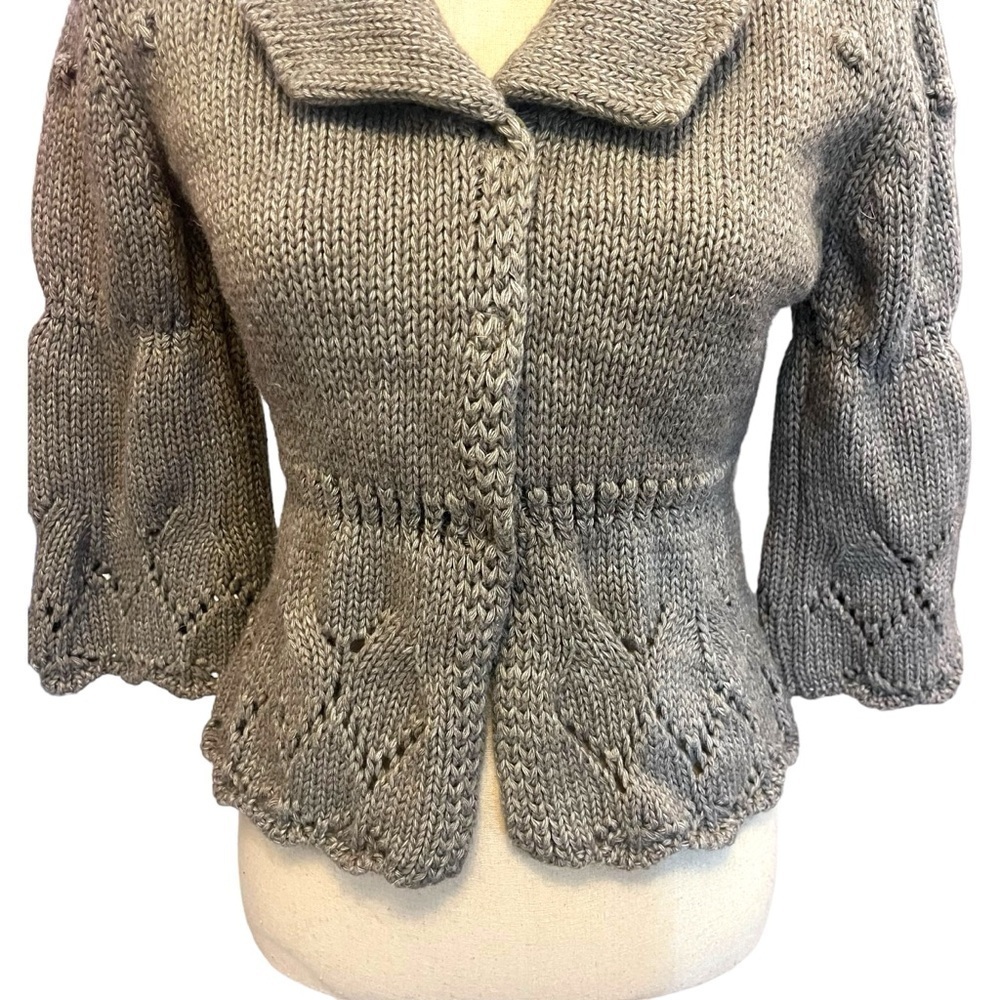 Bianco & Blue Wool Blend Tailored Lace and Bobble Chunky Cardigan in Grey - Picture 3 of 16
